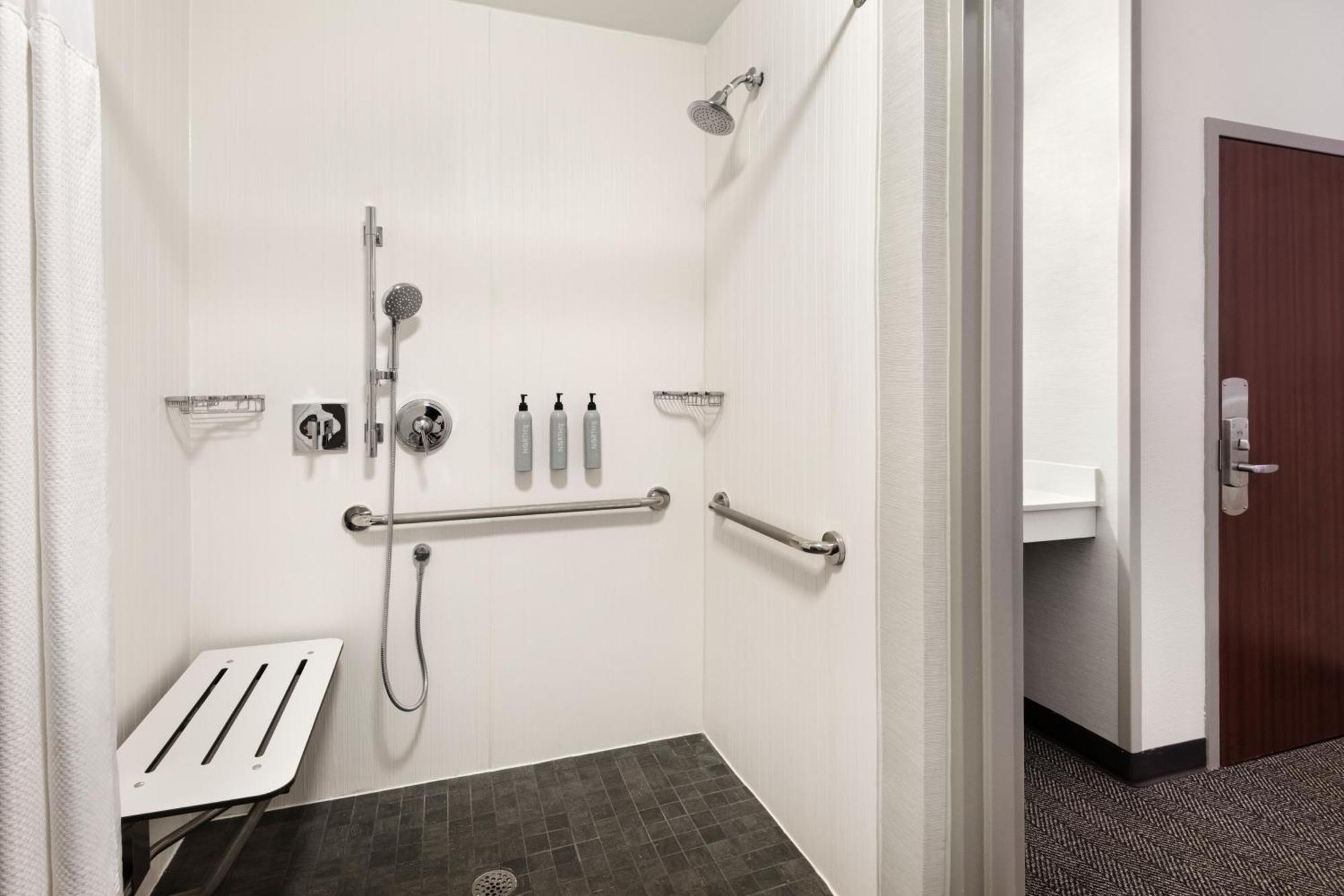 Hotel Courtyard By Marriott Burlington Extérieur photo
