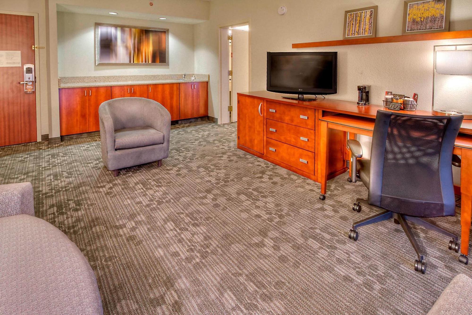 Hotel Courtyard By Marriott Burlington Extérieur photo